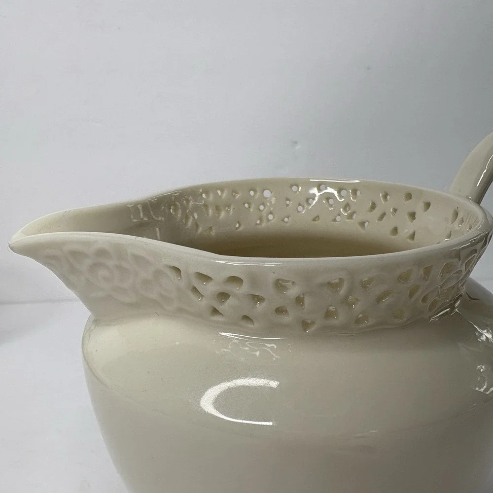 L. Godinger Cream Lace Embossed 4